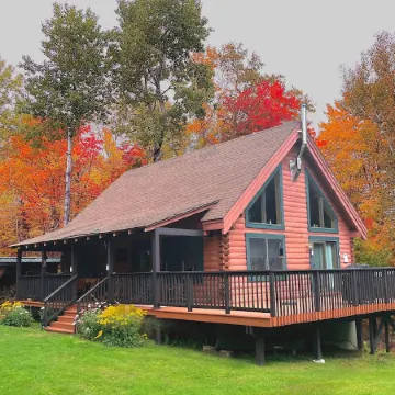Gold Medal Family Retreat- Deck-Pvt. Hot Tub -Clubhouse Pool, Game Room