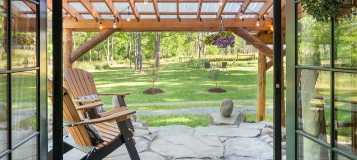 Cabin In the Finger Lakes near the Seneca Lake Wine Trail and Watkins Glen Hotels in Hector