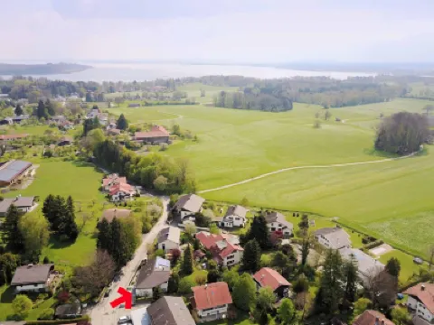 Light-flooded large apartment - on Chiemsee and the mountains Hotels in der Nähe von Die Chiemsee-Bahn