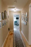 Charming Downtown Historic Yellow House - Route 66 Retreat & Grand Canyon Nearby