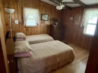 Quiet Getaway Cozy Cabin Directly on Lake Martin Hotels in Tallapoosa County