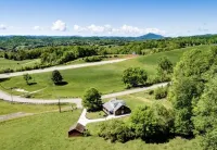 Tranquil Haven MTN Retreat, 3-bedroom, 2-bath, WIFI, AC in Beautiful Tazewell