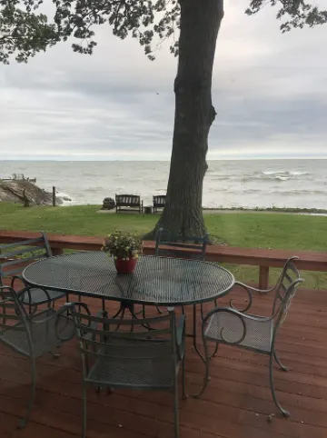 Spacious Lakefront Home with Amazing View