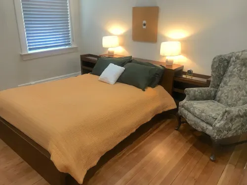 240 State St NE Loft B Salem Oregon "TIGER STATION LOFTS"