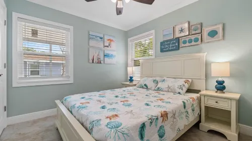 Sea La Vie Cottage by the Beach - Unit B