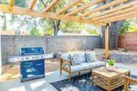 Heart of Paso Robles Wine Country near Downtown Paso, Wineries & Midstate Fair