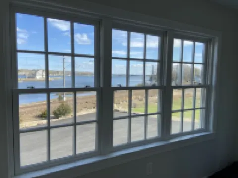 Beautiful Studio overlooking the Mystic River
