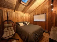 Cozy Snowline Cabin w/ Hot Tub - Minutes from Baker