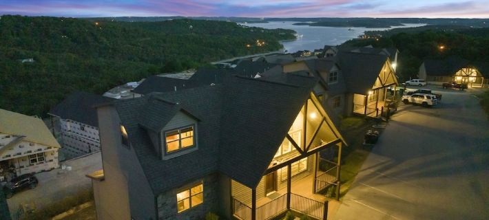 Lake View Escape - Sleeps 22, Game Room, Indoor Pool 인디언 포인트 호텔