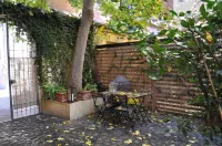 ELEGANT APARTMENT WITH TERRACE IN THE HEART OF THE HISTORICAL CENTER OF LUCCA