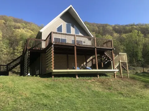 River Watch- Riverfront House on the  Cheat River WaterTrail