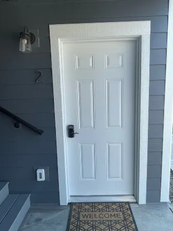 Yellowstone Retreat Rentals U2: two blocks from Yellowstone!