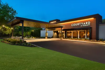 Courtyard Lincroft Red Bank Hotels in Tinton Falls