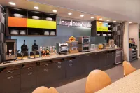 Home2 Suites by Hilton Anchorage/Midtown - Breakfast