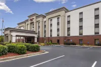 Hampton Inn Atlanta-Fairburn فنادق في Fairburn