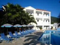 Dolphin Hotel - Beach