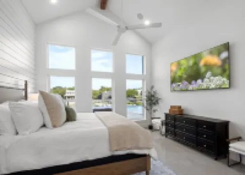 LBJ Retreat - Luxurious Lake LBJ Waterfront - German Farmhouse Getaway 金士蘭酒店