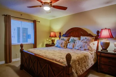 Relax by the sea! Jupiter 1-bedroom condo near Jupiter Beach Hotels near DuBois Park