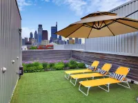 Family Friendly Art Museum Gem with Private Roof Garden Hotels in 