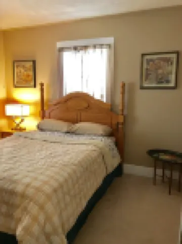 Lovely Downtown Beverly