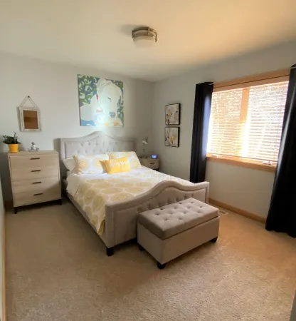 Luxury Getaway. 5 Br, 3BA, 3500 sq. Ft., 2 Acres. Sleeps16.