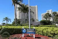 Great Beach Views, Direct Access, Pickleball, New Kitchen & Heated Pool! Tower 3