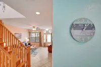 Wow Wow! This Location! Heated Pool 2.5 Blocks Publix, Beach, Restaurants Shops!