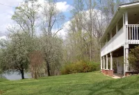 Back Your Boat Into Center Hill Lake From Our Home!  Swim, Fish, Hunt, Relax!