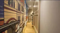 Rosalyne Sleepbox Stasiun Tugu Hotels in Tegalrejo