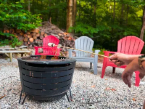 Close to Lake ~ Htub ~ Game Rm ~ FirePit ~ Stunning Design