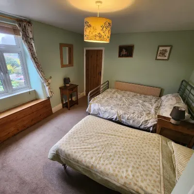 Character cottage (18c) on the edge of historic Belper Hotels near Ritz Cinema Belper