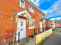 Quiet 2bedroom Home-garden-parking-family Friendly Hotel di Fforest-fach