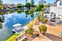 Modern 3bd3bth w/ misters, pool/spa, pool table, kayaks/pedal boat/bikes/fishing