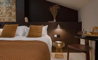 MiHotel - Grenier a SEL de Perouges
