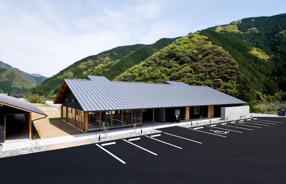 スノーピークおち仁澱川