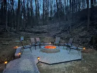 Month to Month Cottage Rental Located Near Lancaster 33 by-Pass & FMC Hospital.