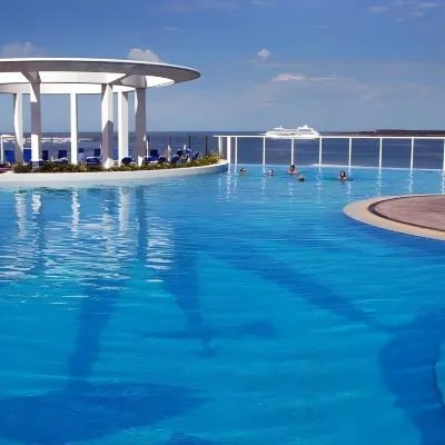 Enjoy Punta del Este Hotels near Punta del Este Harbour
