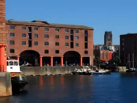 Liverpool City Centre by BridgeStreet - С бассейном