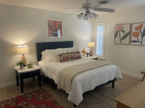 Viva The Matador! Newly Renovated and Charming 4 Bedroom/2 Bathroom House