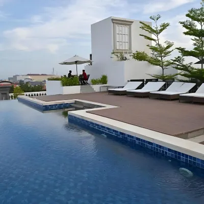 โรงแรมดิแอกซานา โรงแรมใกล้ชายหาดจาโรโจะก์