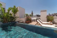 Mercer Plaza Sevilla 5 GL - Yüzme Havuzu