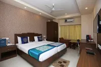 Hotel Rail View - 3-Star