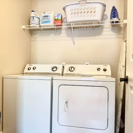 New Cozy 1BR Apt with Gym, Sauna & Heated Pool Access