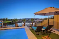 Waterfront  Pool  Spa  Views  Dock  7 bd