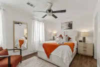 Day Dreamer minutes to Stadium with Fire pit and  Parking