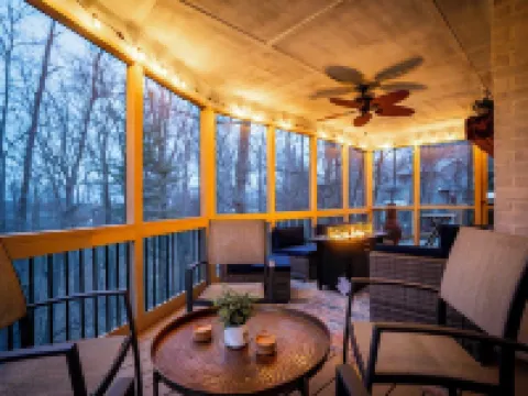 Serenity in Massanutten with Hot Tub and Firepit Hotels in McGaheysville