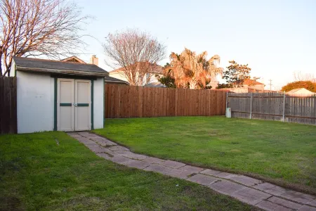 Modern 3 Bdr home! Near everything! Отели в г. Литл-Элм