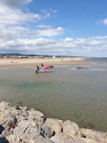 Apartment T3 in Guissan next to the Port 格呂桑酒店