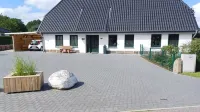 Comfort holiday home near Schleswig vis-a-vis UNESCO World Heritage Site Haithabu Hotels in Fahrdorf