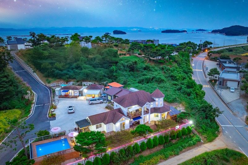 hotel overview picture